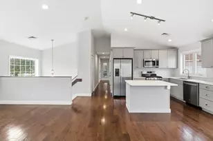 29 Calumet, Johnston, RI 02919 - Photo 8
