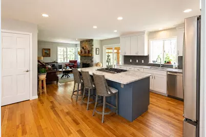 352 North Ave, Rochester, MA 02770 - Photo 10