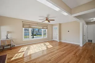 210 Winton St, Springfield, MA 01118 - Photo 12