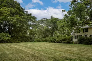 37 Ned's Point Rd, Mattapoisett, MA 02739 - Photo 10