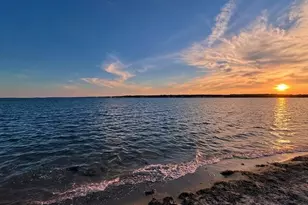155 Birch St, New Bedford, MA 02744 - Photo 2
