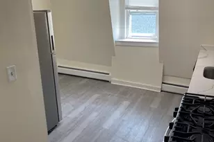 85 Bow St, Everett, MA 02149 - Photo 2