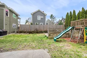 149 Elm St, Marblehead, MA 01945 - Photo 10
