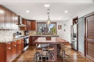 149 Elm St, Marblehead, MA 01945 - Photo 2