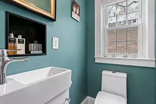 40 Lake Shore Rd, Boston, MA 02135 - Photo 12