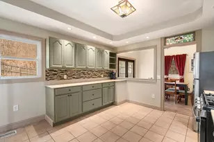87 Highland Ave, Russell, MA 01071 - Photo 8