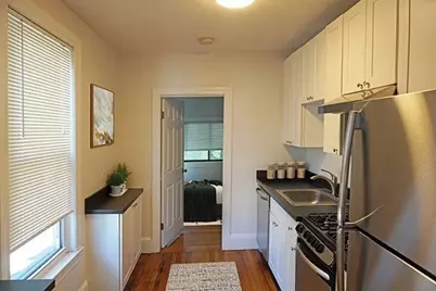 145 Brown St #2F, Waltham, MA 02453 - Photo 2