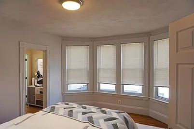 145 Brown St #2F, Waltham, MA 02453 - Photo 4