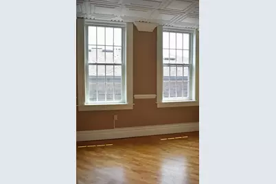 270 Pleasant Street, Northampton, MA 01060 - Photo 6