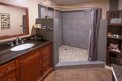 270 Pleasant Street, Northampton, MA 01060 - Photo 28