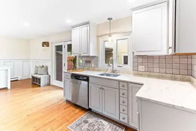 17 Weaver St, Wareham, MA 02576 - Photo 10