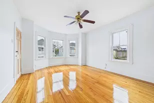 42 Fair St, New Bedford, MA 02740 - Photo 4