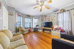 42 Fair St, New Bedford, MA 02740 - Photo 16