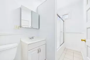 42 Fair St, New Bedford, MA 02740 - Photo 12