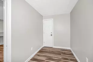 114 Appleton St, Lowell, MA 01852 - Photo 10