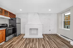 114 Appleton St, Lowell, MA 01852 - Photo 2