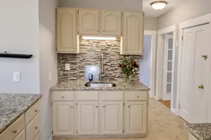 17 Fairview St, Fitchburg, MA 01420 - Photo 10