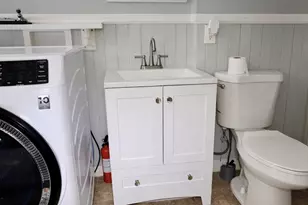 17 Fairview St, Fitchburg, MA 01420 - Photo 14
