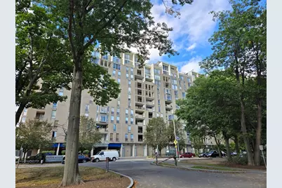 33 Pond Ave #913, Brookline, MA 02445 - Photo 1