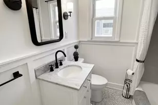 74 Grover St, Revere, MA 02151 - Photo 8