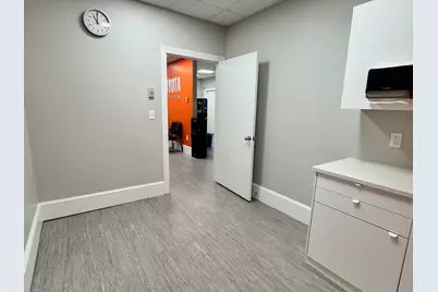 140 Wood Rd, Braintree, MA 02184 - Photo 8