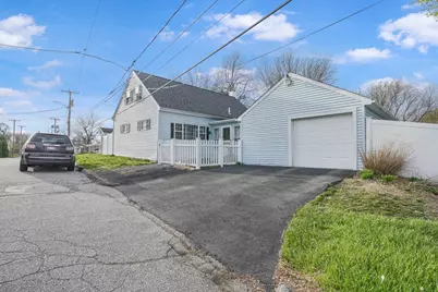 96 Star St, Fall River, MA 02724 - Photo 2