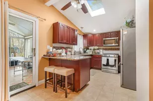 96 Star St, Fall River, MA 02724 - Photo 10