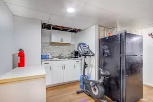 546 Snell St, Fall River, MA 02721 - Photo 16