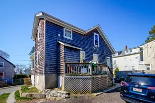 546 Snell St, Fall River, MA 02721 - Photo 4