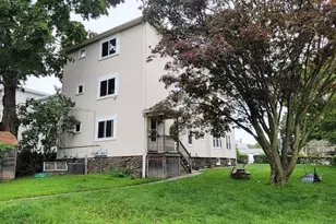 352 Chandler St, Worcester, MA 01602 - Photo 22