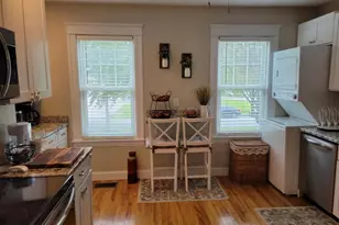 352 Chandler St, Worcester, MA 01602 - Photo 4