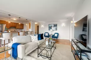 60 Longwood Ave, Brookline, MA 02446 - Photo 16