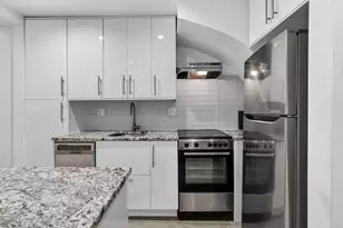 12 Melrose St, Boston, MA 02116 - Photo 8