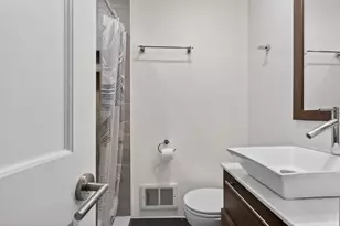 12 Melrose St, Boston, MA 02116 - Photo 20