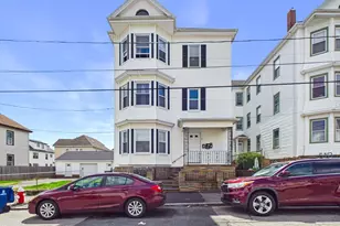32 Sagamore St, New Bedford, MA 02740 - Photo 2