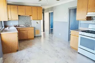 193-195 Mount Hope, Lowell, MA 01854 - Photo 2