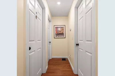 883 Grinnell St, Fall River, MA 02721 - Photo 10