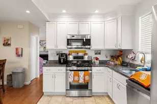 883 Grinnell St, Fall River, MA 02721 - Photo 16