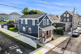 883 Grinnell St, Fall River, MA 02721 - Photo 2