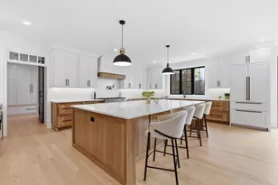5 Lisa St, Burlington, MA 01803 - Photo 4