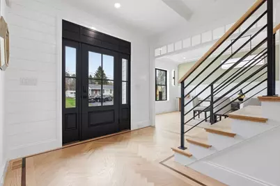 5 Lisa St, Burlington, MA 01803 - Photo 2