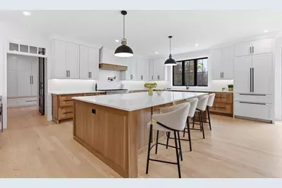 5 Lisa St, Burlington, MA 01803 - Photo 4