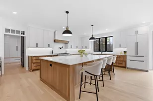 5 Lisa St, Burlington, MA 01803 - Photo 4