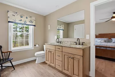 32-1/2 E Howland Rd, Freetown, MA 02717 - Photo 28