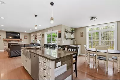 32-1/2 E Howland Rd, Freetown, MA 02717 - Photo 14