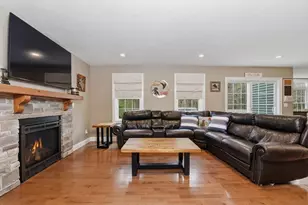 32-1/2 E Howland Rd, Freetown, MA 02717 - Photo 6