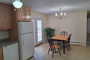 43 Robin Rd, Worcester, MA 01604 - Photo 6