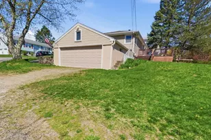 43 Robin Rd, Worcester, MA 01604 - Photo 22