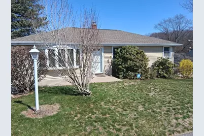 43 Robin Rd, Worcester, MA 01604 - Photo 2