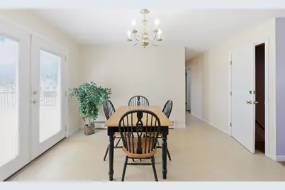 43 Robin Rd, Worcester, MA 01604 - Photo 10
